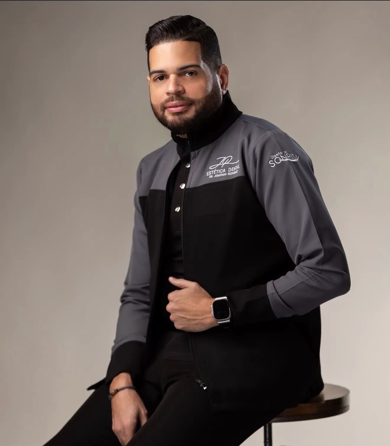 Dr. Jonathan Rodríguez